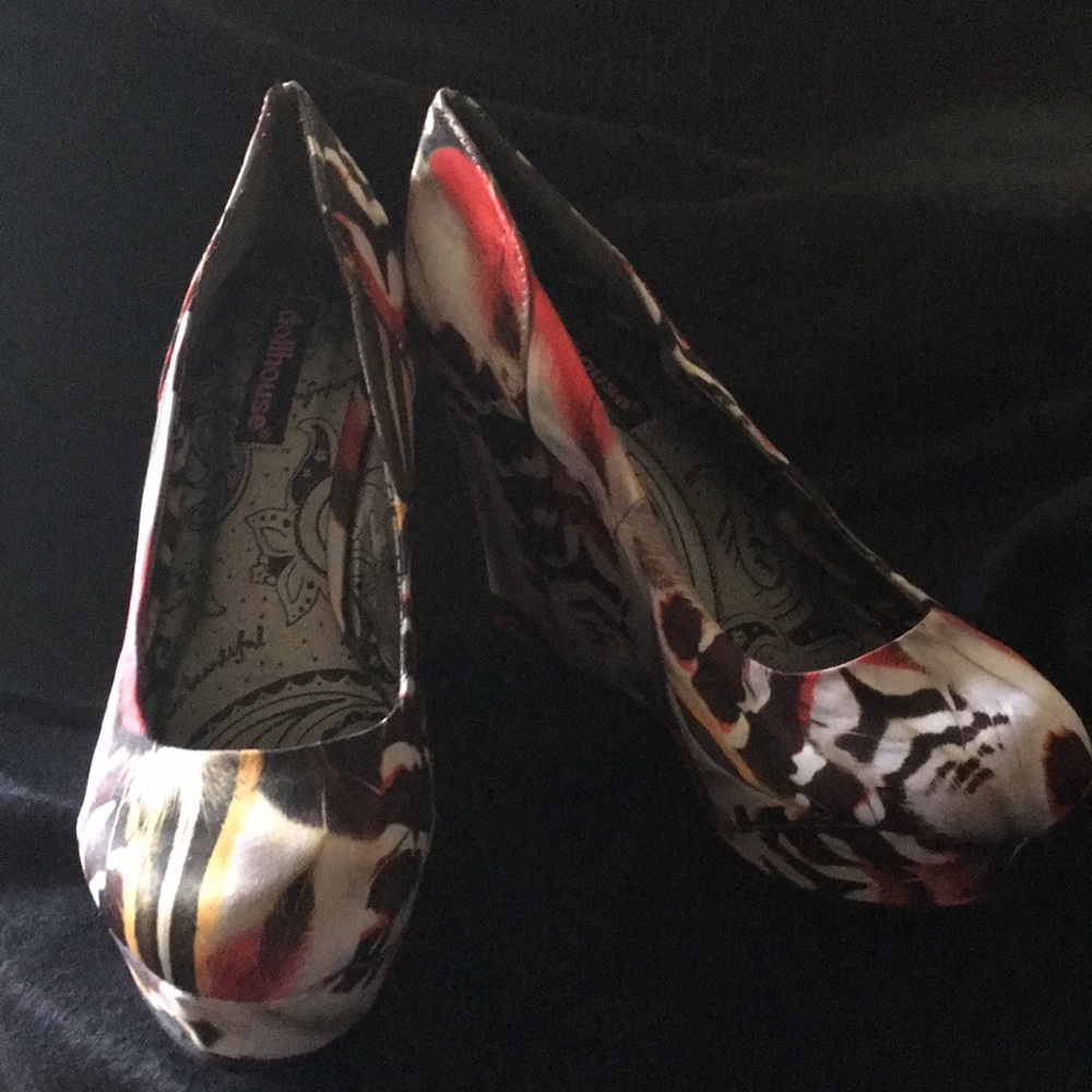 Multi colored printed wedges